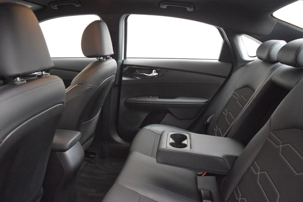 Used 2021 Kia Forte GT-Line image 12