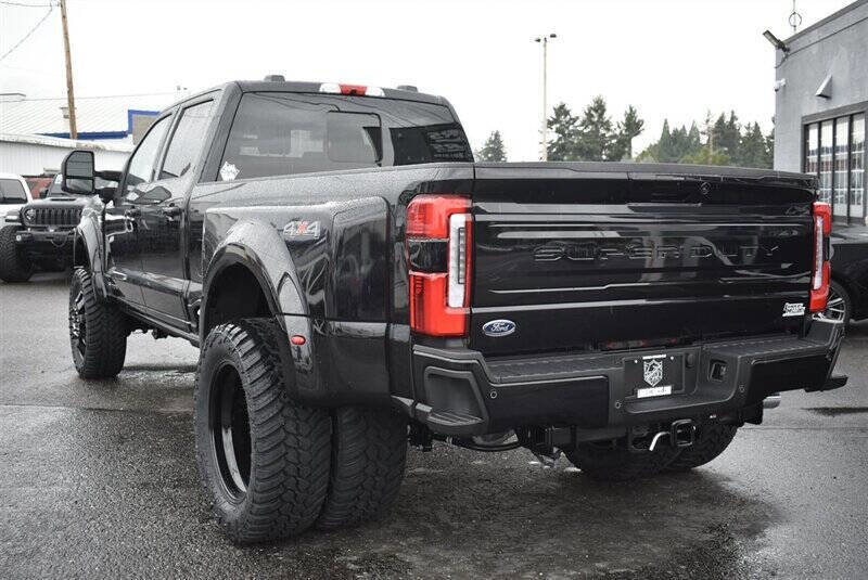 Used 2025 Ford F450 Platinum w/ Camper Package image 3