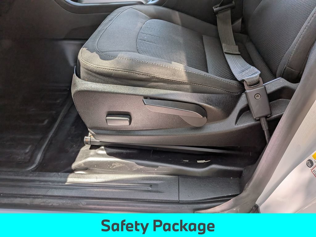 Used 2022 Chevrolet Colorado LT w/ Fleet Safety Package AWD/4WD image 17