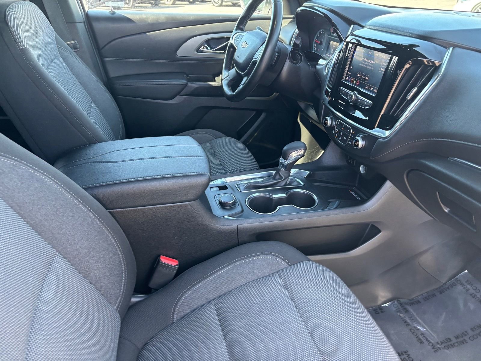 Used 2023 Chevrolet Traverse LT image 14