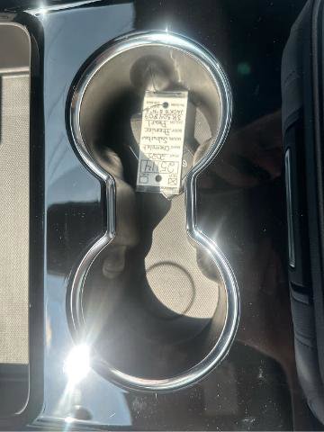 New 2025 Chevrolet Suburban Premier RWD image 38