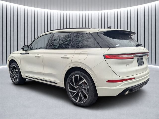 New 2025 Lincoln Corsair Grand Touring image 5