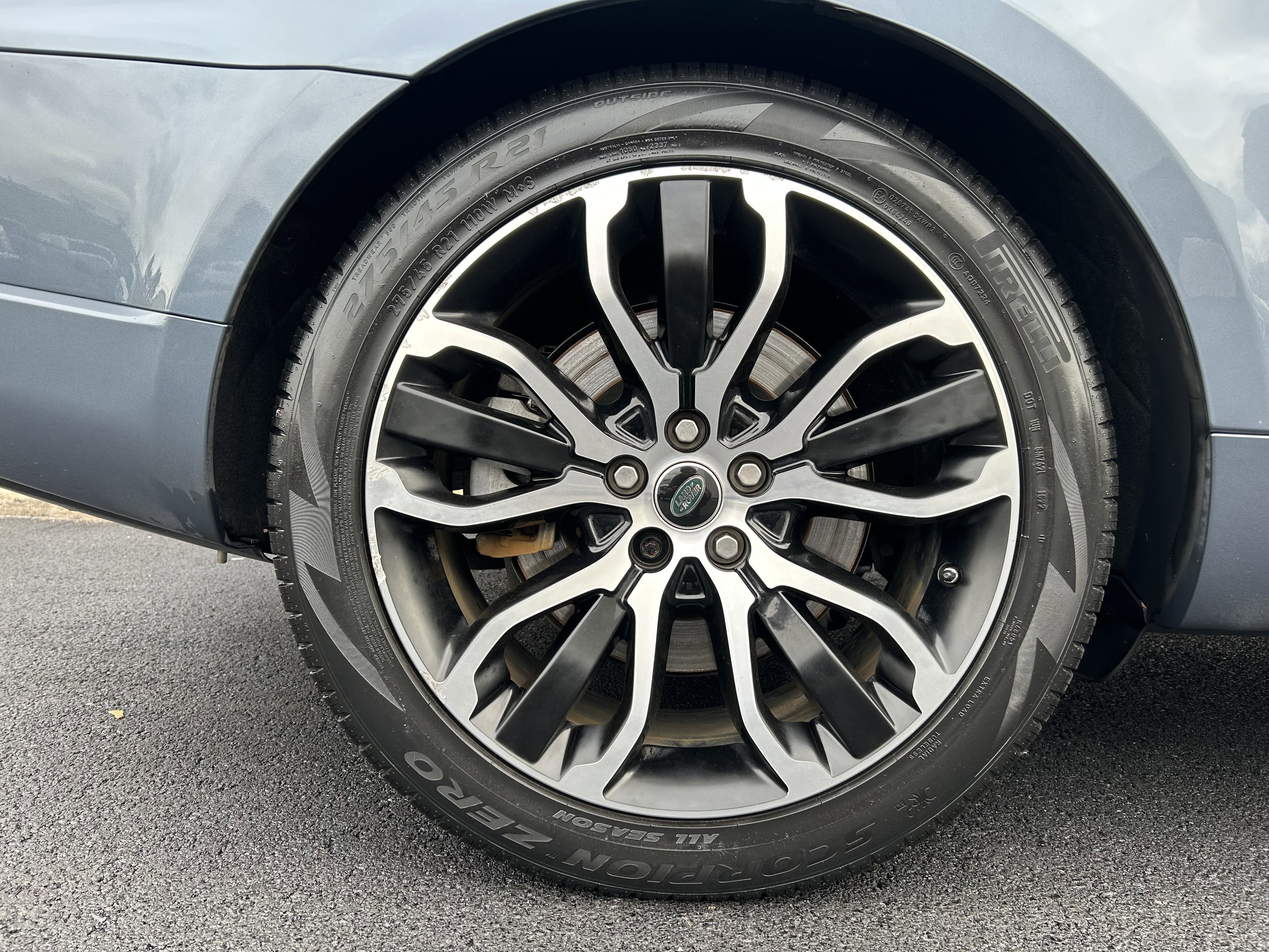 Used 2019 Land Rover Range Rover Sport HSE Dynamic image 6