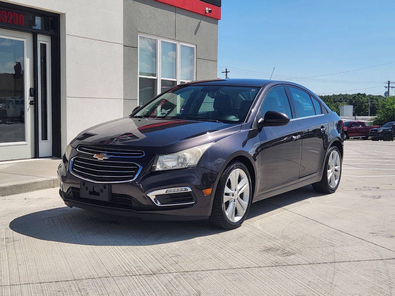 Used 2016 Chevrolet Cruze LTZ FWD image 2