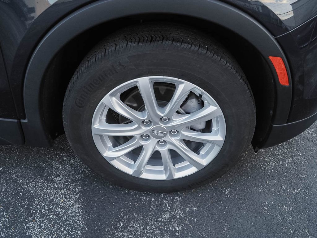 Used 2023 Cadillac XT4 Luxury w/ Cold Weather Package image 35