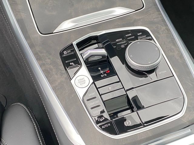 Used 2026 BMW X5 xDrive40i w/ M Sport Package image 18