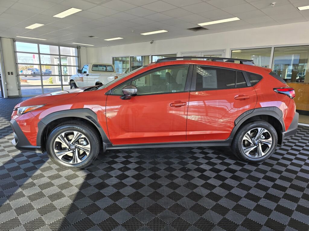Used 2024 Subaru Crosstrek 2.0i Premium w/ Popular Package #4 image 6