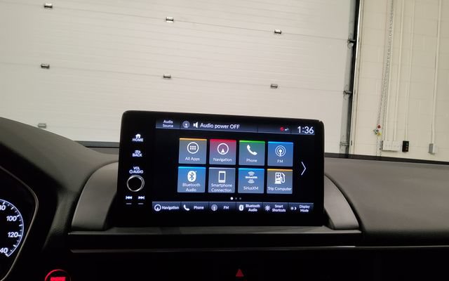 Certified 2025 Honda Pilot Touring image 24