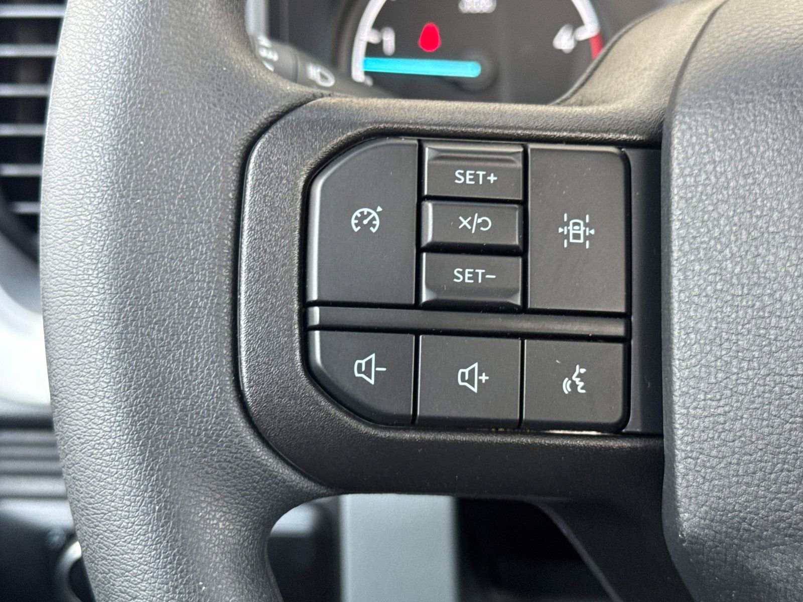 New 2025 Ford F550 4x4 Regular Cab Super Duty image 22