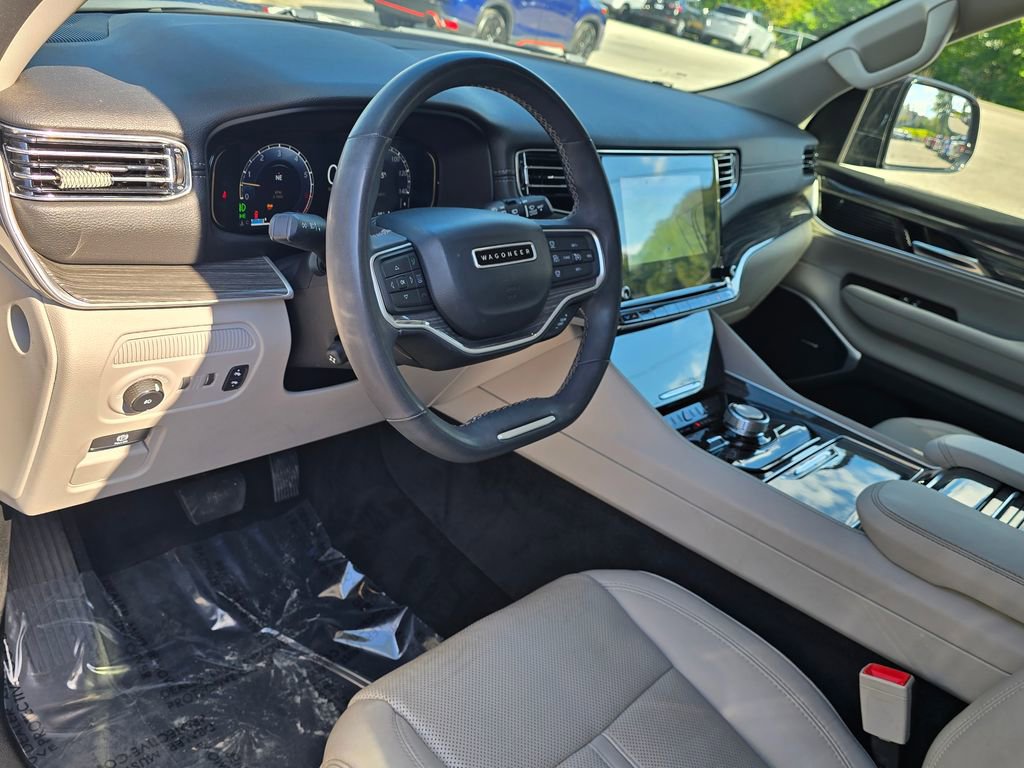Used 2022 Jeep Wagoneer Series II AWD/4WD image 27