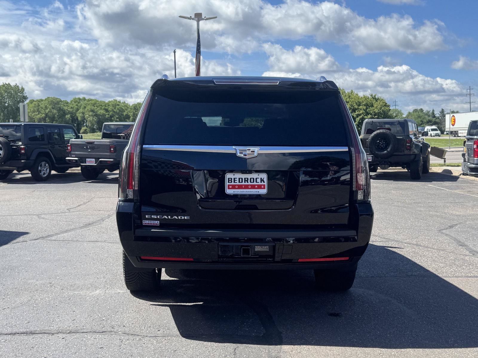 Used 2020 Cadillac Escalade ESV Luxury AWD/4WD image 8