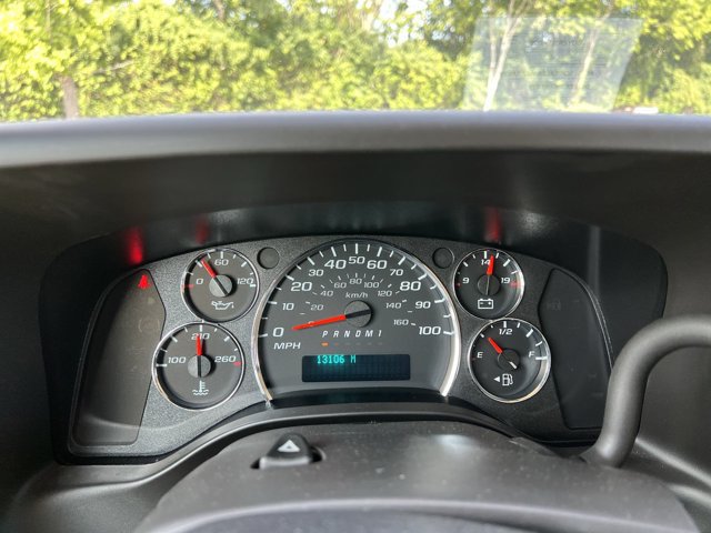 Certified 2024 Chevrolet Express 2500 Extended RWD image 12