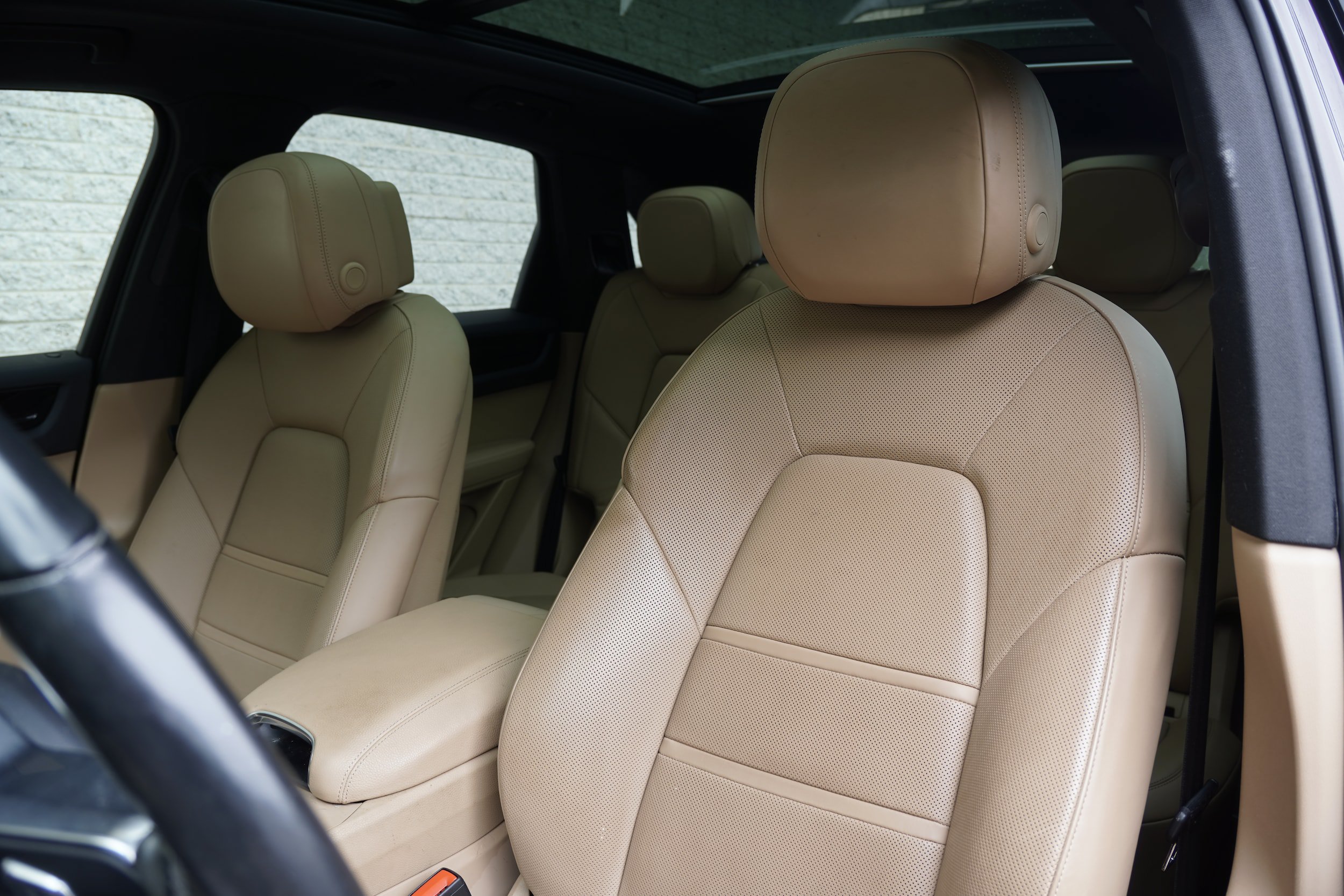 Used 2019 Porsche Cayenne AWD/4WD image 14