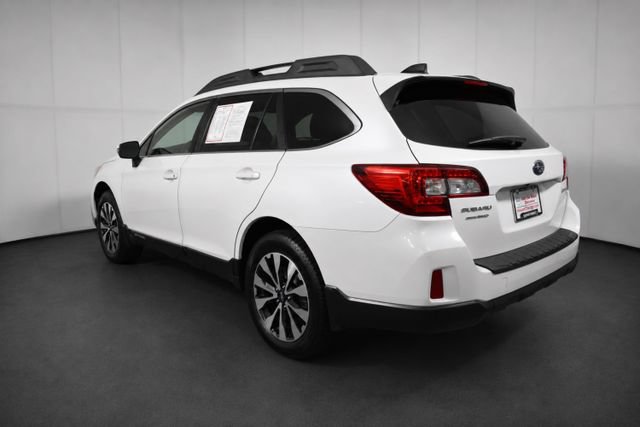 Used 2016 Subaru Outback 2.5i Limited AWD/4WD image 6