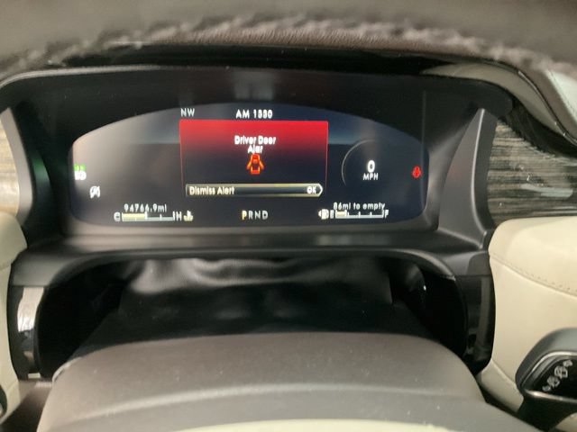 Used 2020 Lincoln Aviator Black Label w/ Class IV Trailer Tow Package AWD/4WD image 10