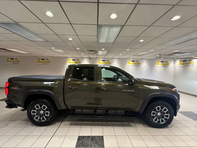 Used 2024 Chevrolet Colorado Z71 w/ Z71 Convenience Package 2 AWD/4WD image 3