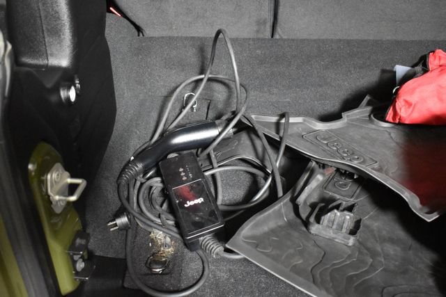 Used 2023 Jeep Wrangler Unlimited Rubicon 4xe AWD/4WD image 35