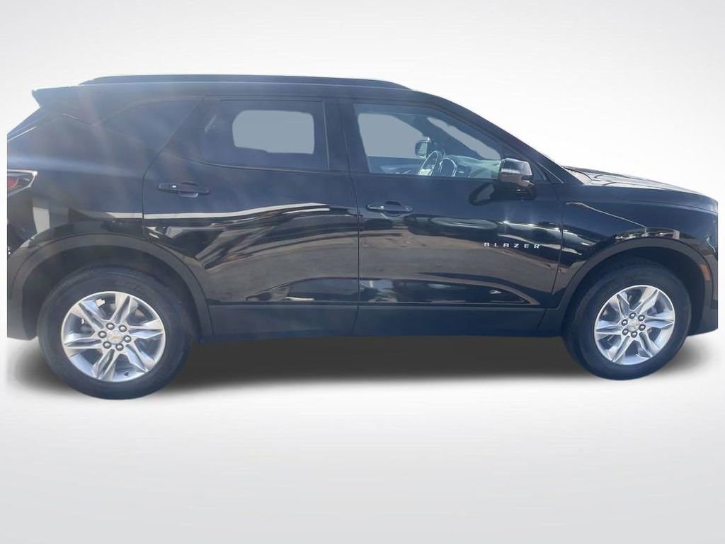 Used 2022 Chevrolet Blazer LT image 8