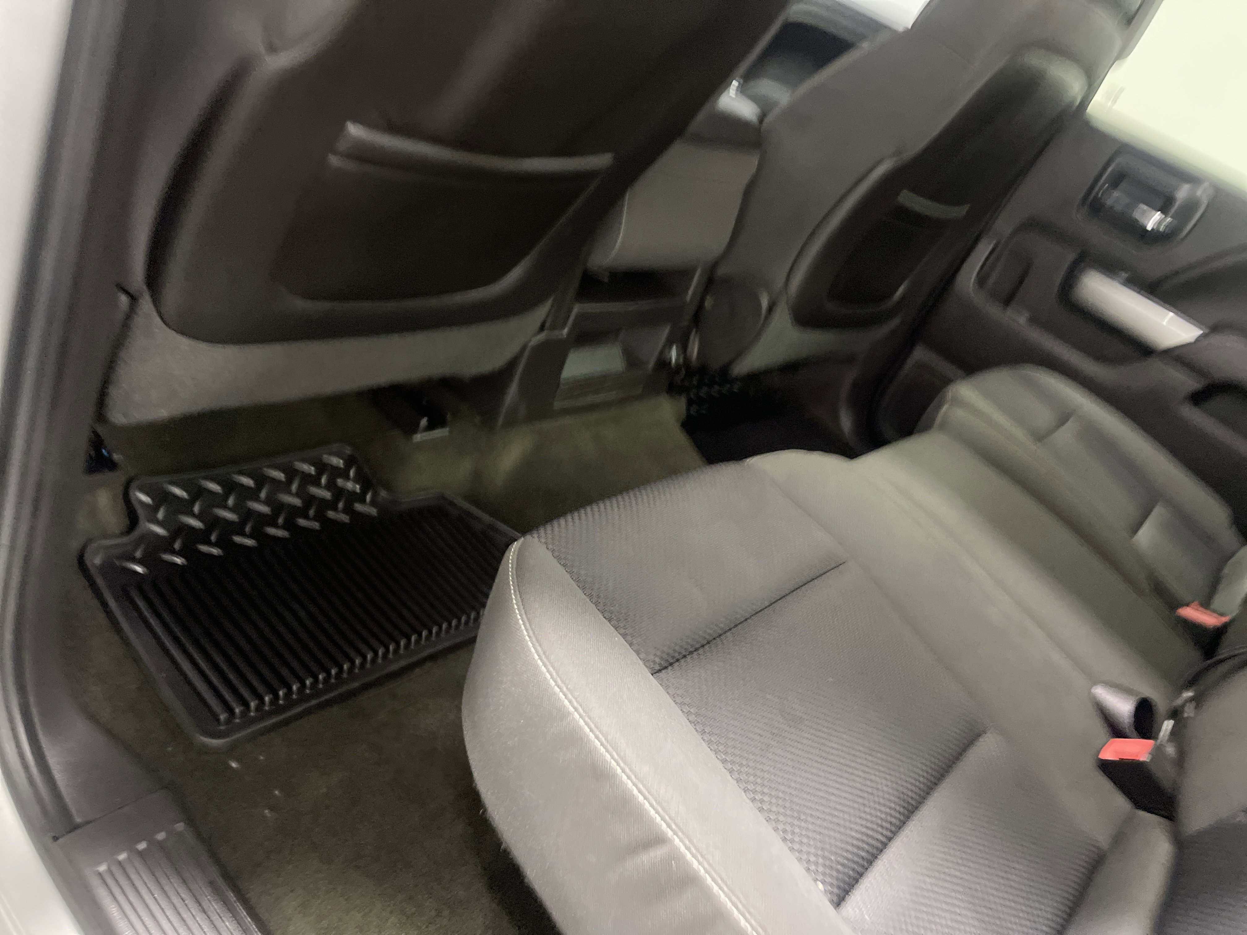 Used 2015 Chevrolet Silverado 1500 LT image 17