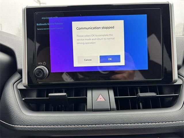 Used 2025 Toyota RAV4 LE FWD image 17