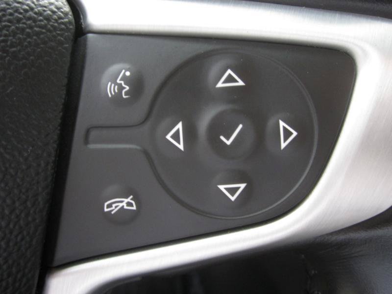 Used 2021 GMC Terrain SLE w/ Driver Convenience Package FWD image 28