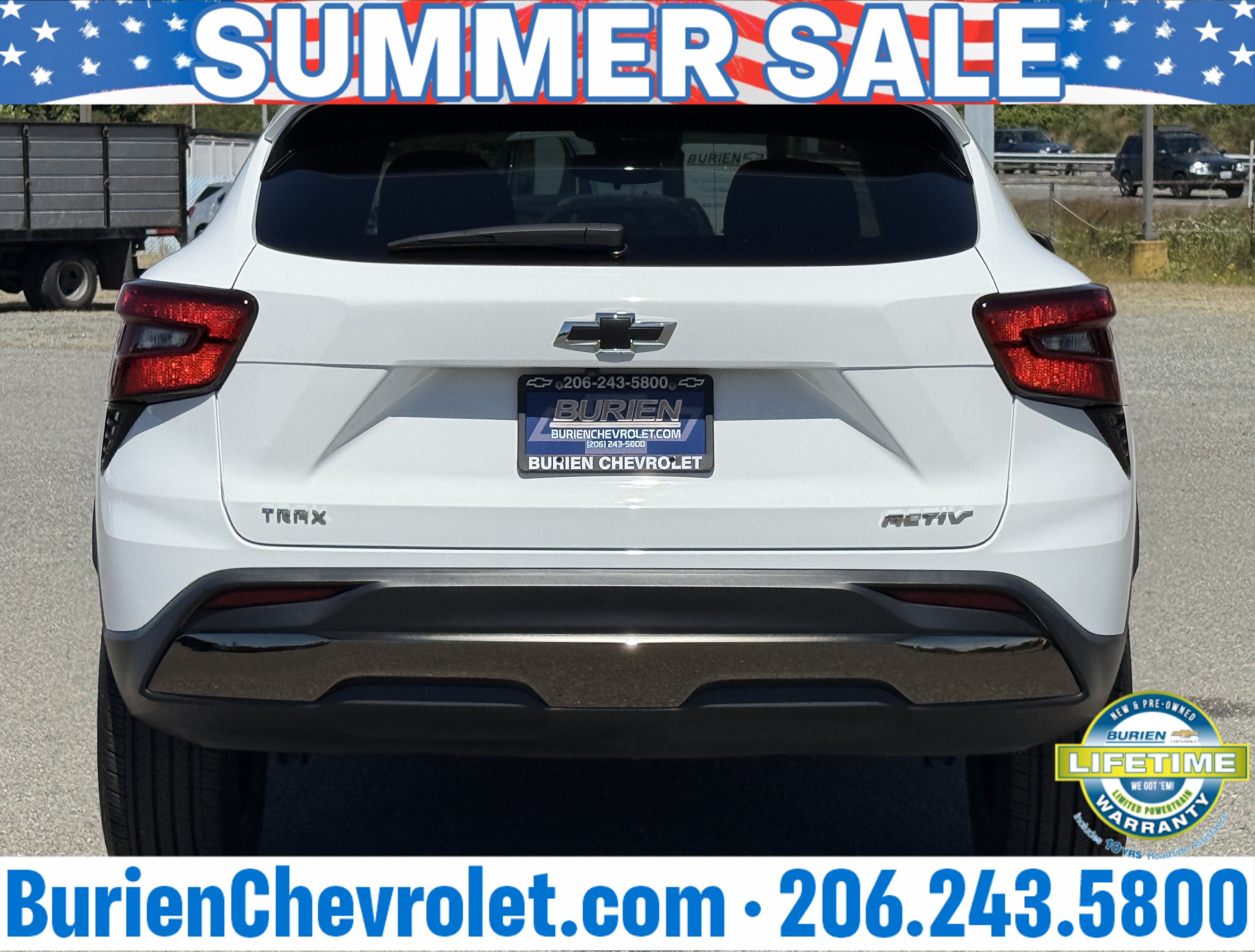 Used 2024 Chevrolet Trax ACTIV w/ Sunroof Package FWD image 4