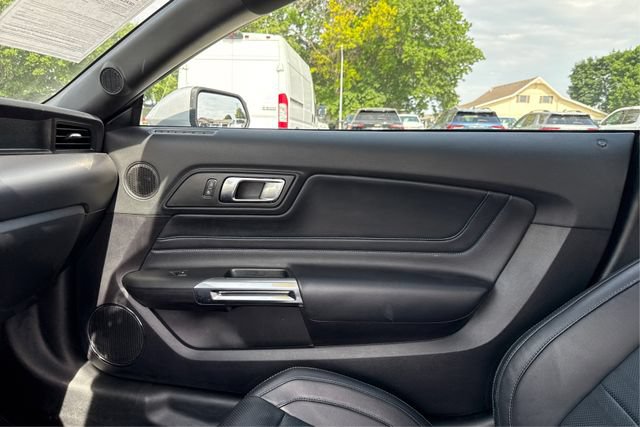 Used 2019 Ford Mustang GT Premium w/ Equipment Group 401A RWD image 20