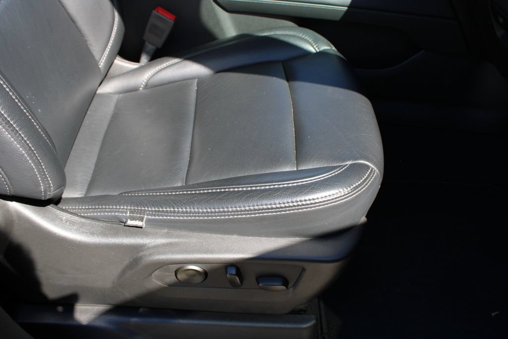 Used 2024 Chevrolet Suburban LS w/ Driver Alert Package RWD image 13