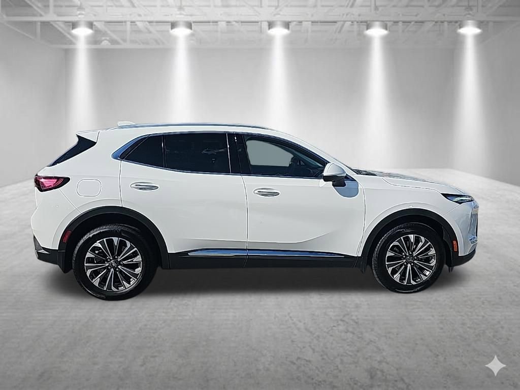 Certified 2025 Buick Envision Preferred image 2