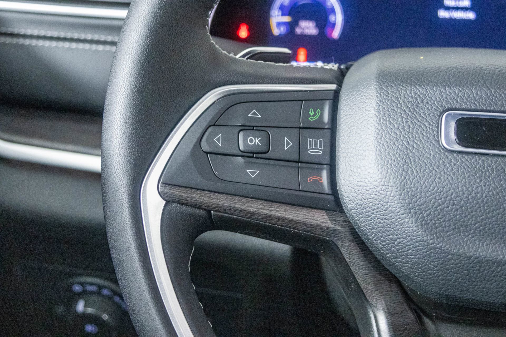 New 2025 Jeep Grand Cherokee Limited image 31