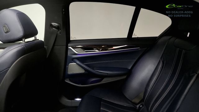 Used 2018 BMW 530e w/ M Sport Package 2 RWD image 43