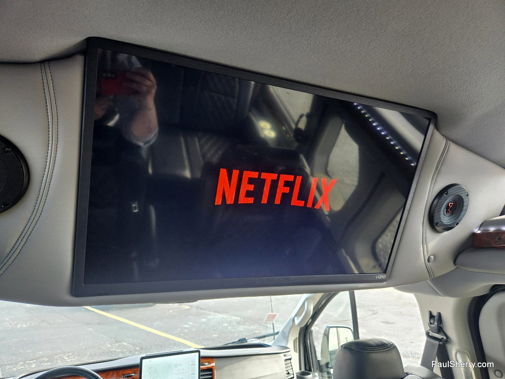 Used 2022 Ford Transit 150 image 8