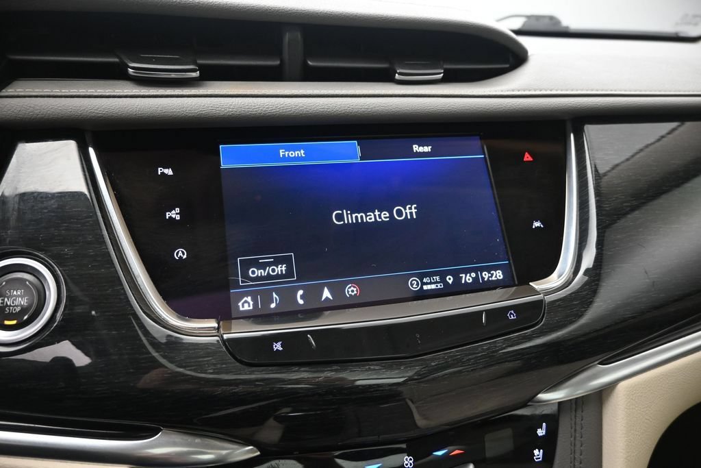 Used 2022 Cadillac XT6 Premium Luxury w/ Technology Package FWD image 15