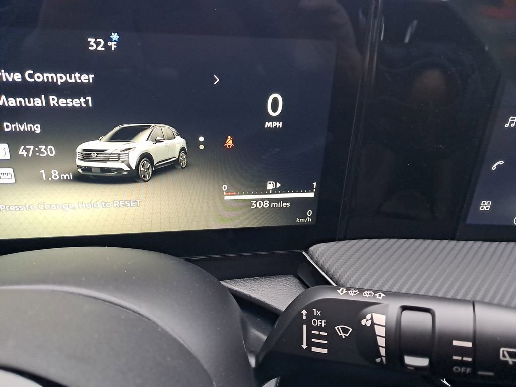 New 2026 Nissan Kicks SR w/ Cold Weather Package image 33