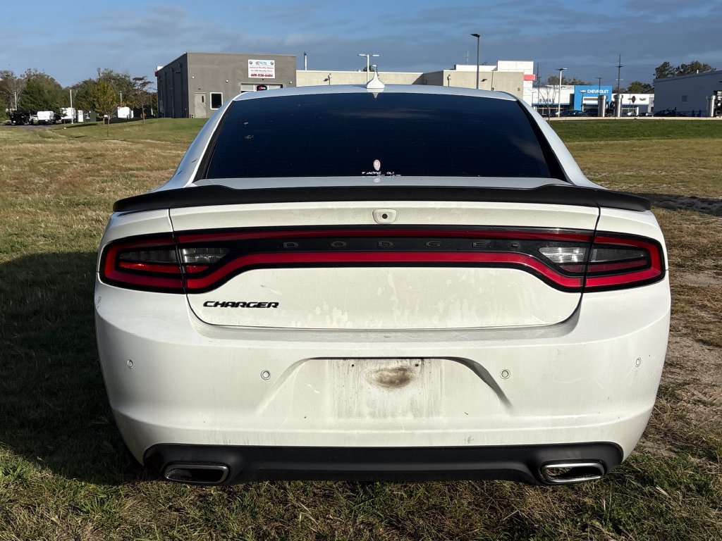 Used 2022 Dodge Charger SXT w/ Plus Group RWD image 16