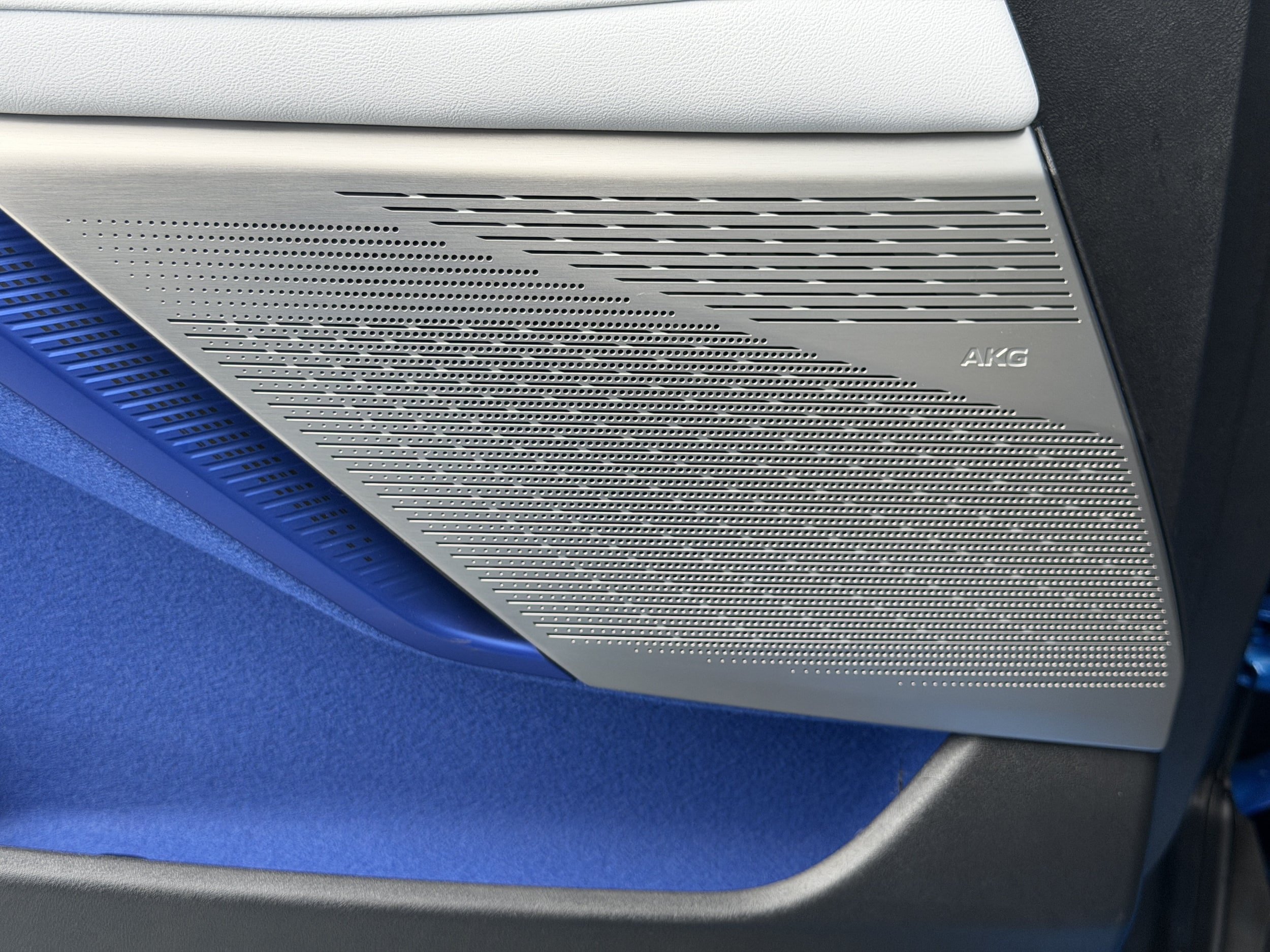 New 2026 Cadillac Optiq Luxury 1 RWD image 19