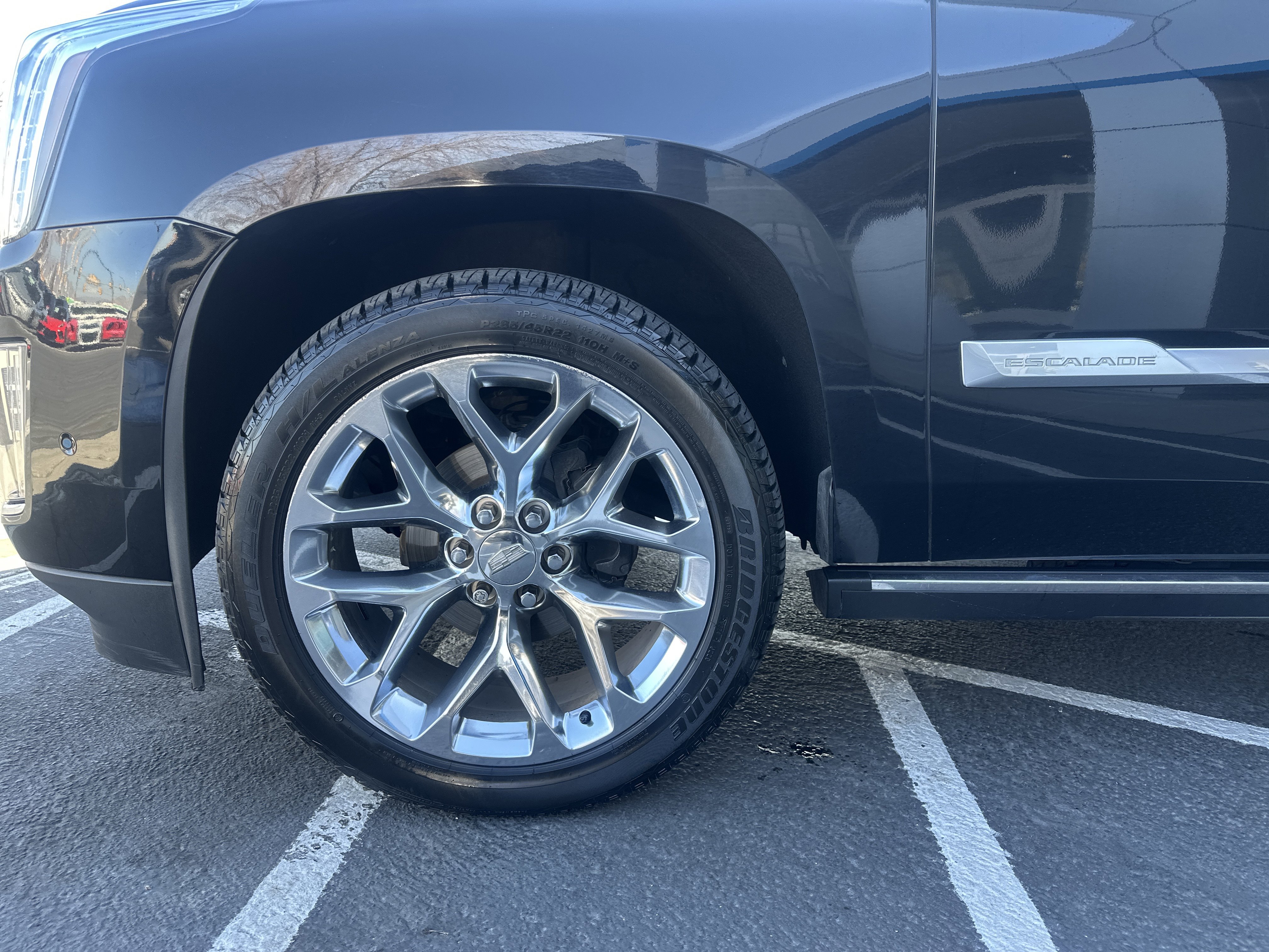 Used 2020 Cadillac Escalade Premium Luxury image 36