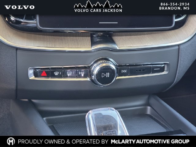 New 2026 Volvo XC60 B5 Plus w/ Climate Package AWD/4WD image 23