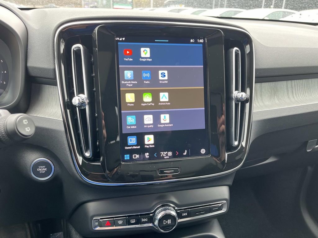 Used 2025 Volvo XC40 B5 Plus w/ Protection Package Premier image 34