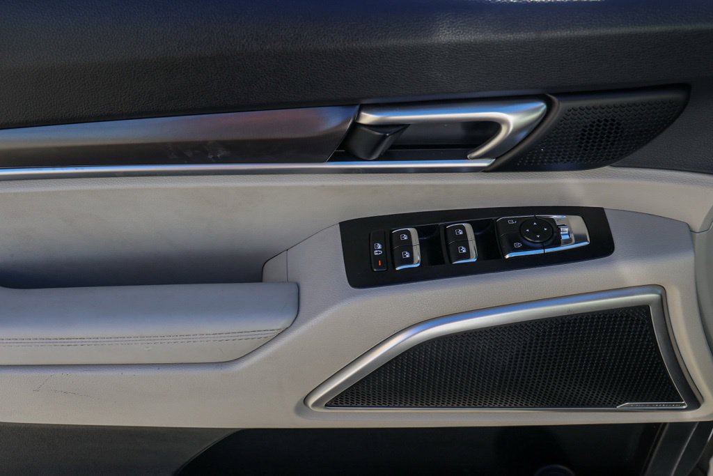 Used 2025 Kia Telluride S FWD image 26