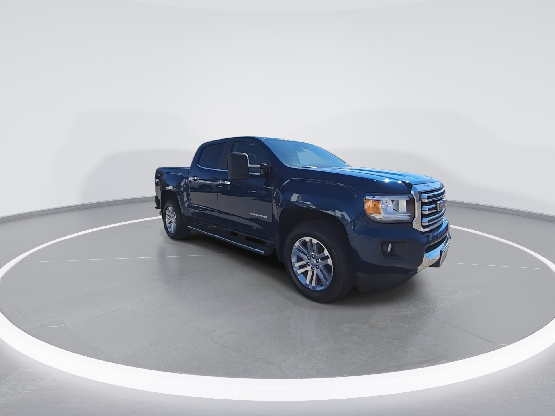 Used 2019 GMC Canyon SLT w/ Driver Alert Package AWD/4WD image 2