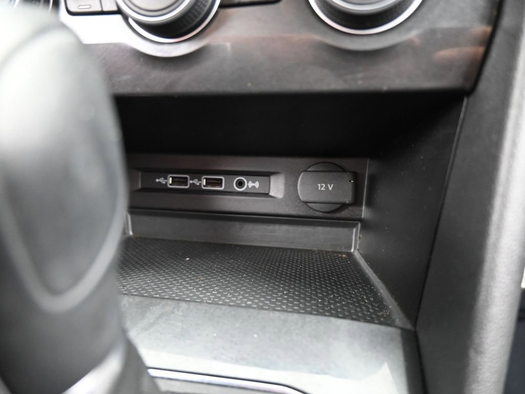 Used 2019 Volkswagen Tiguan SEL image 27