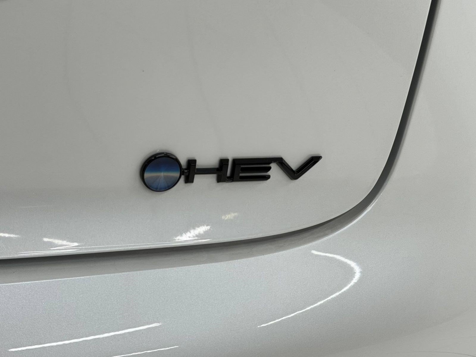 New 2026 Toyota Prius AWD image 32