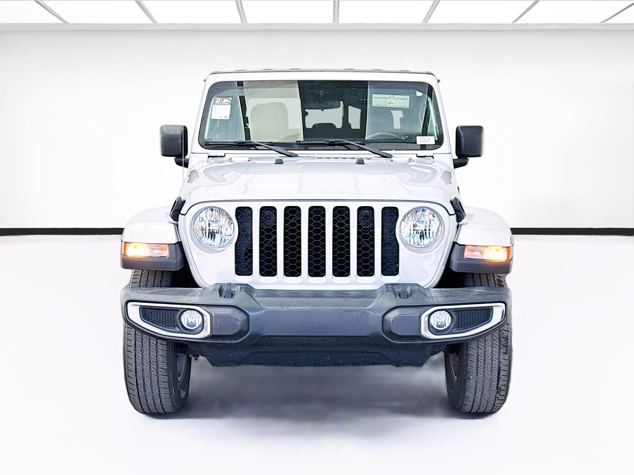 Used 2022 Jeep Gladiator Sport AWD/4WD image 2