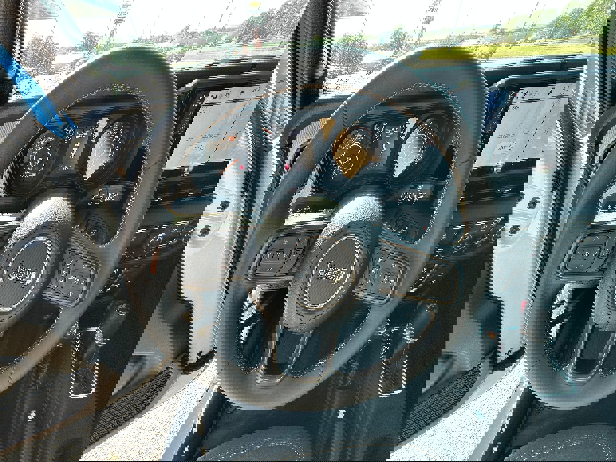 Used 2024 Jeep Wrangler Sport S image 14