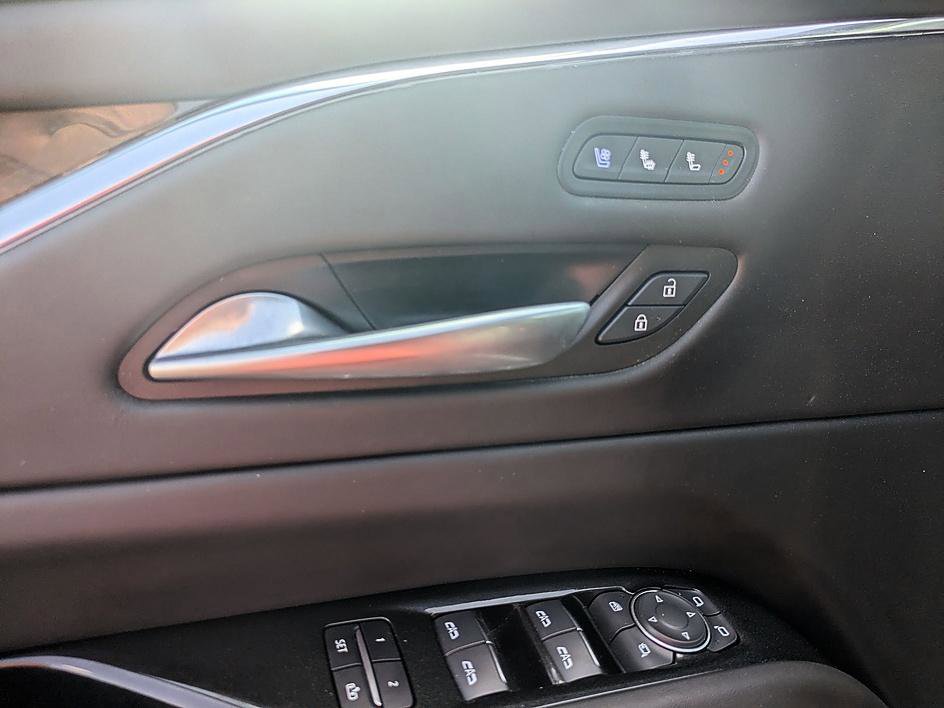 Certified 2024 Cadillac Escalade Premium Luxury Platinum image 15