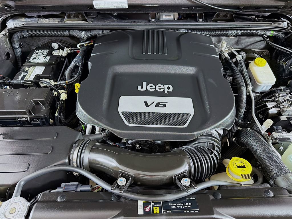 Used 2018 Jeep Wrangler Unlimited Sport S AWD/4WD image 11