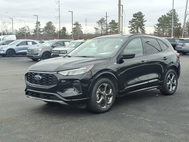 Certified 2023 Ford Escape ST-Line w/ Tech Pack #1 image 3