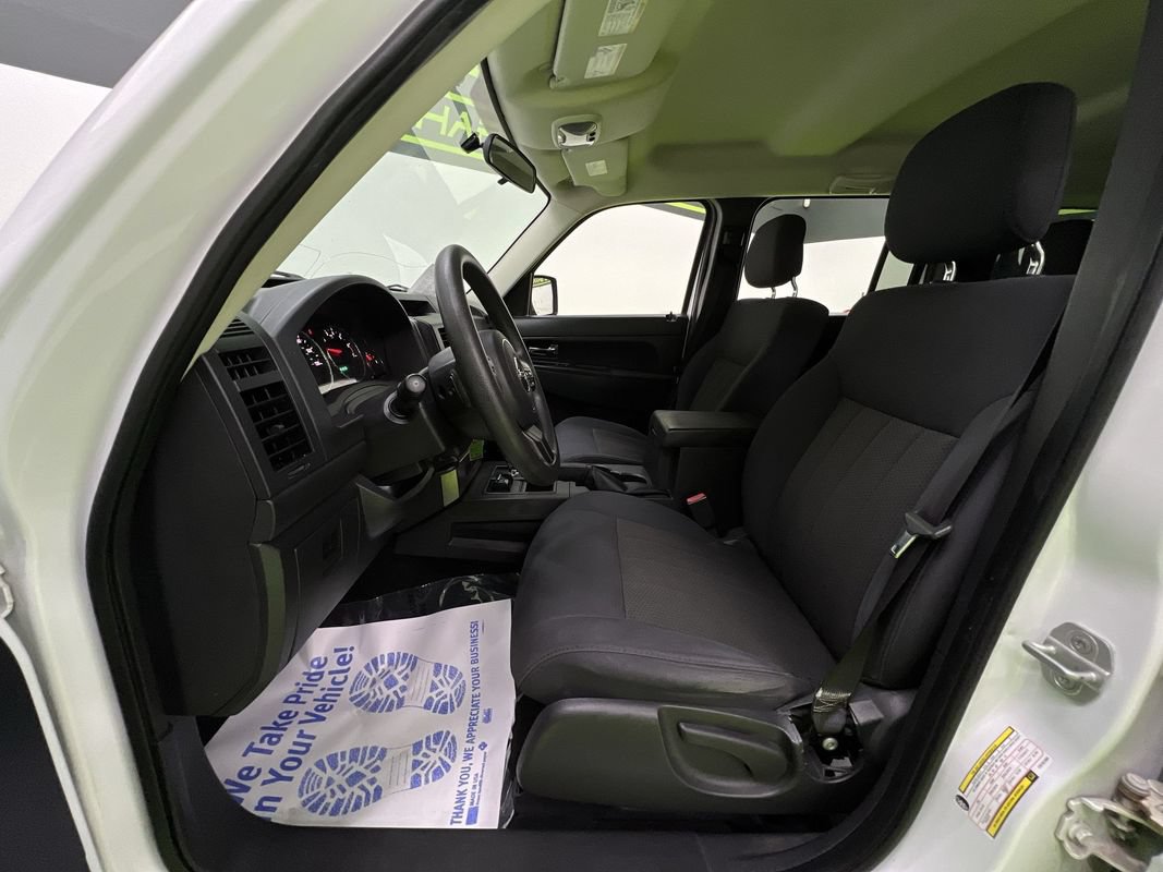 Used 2012 Jeep Liberty Sport AWD/4WD image 17