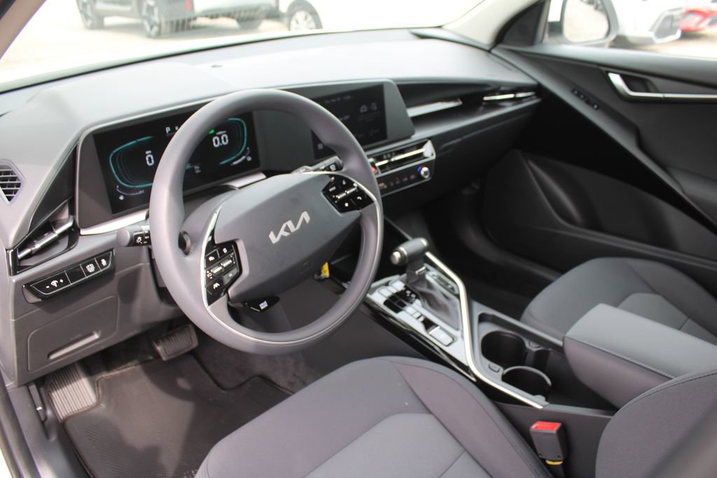 New 2026 Kia Niro EX FWD image 21